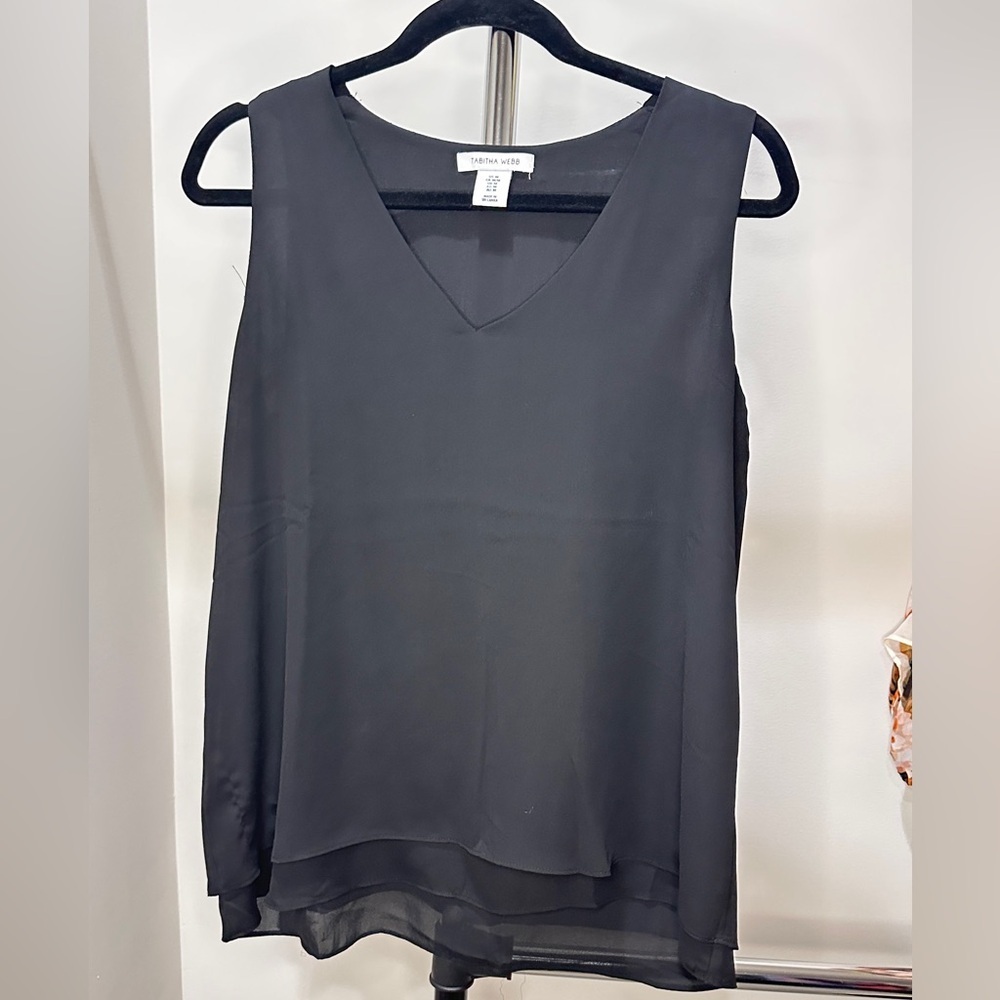Tabitha Webb Black Sleeveless Blouse with Relaxed Fit and V-Neckline, M